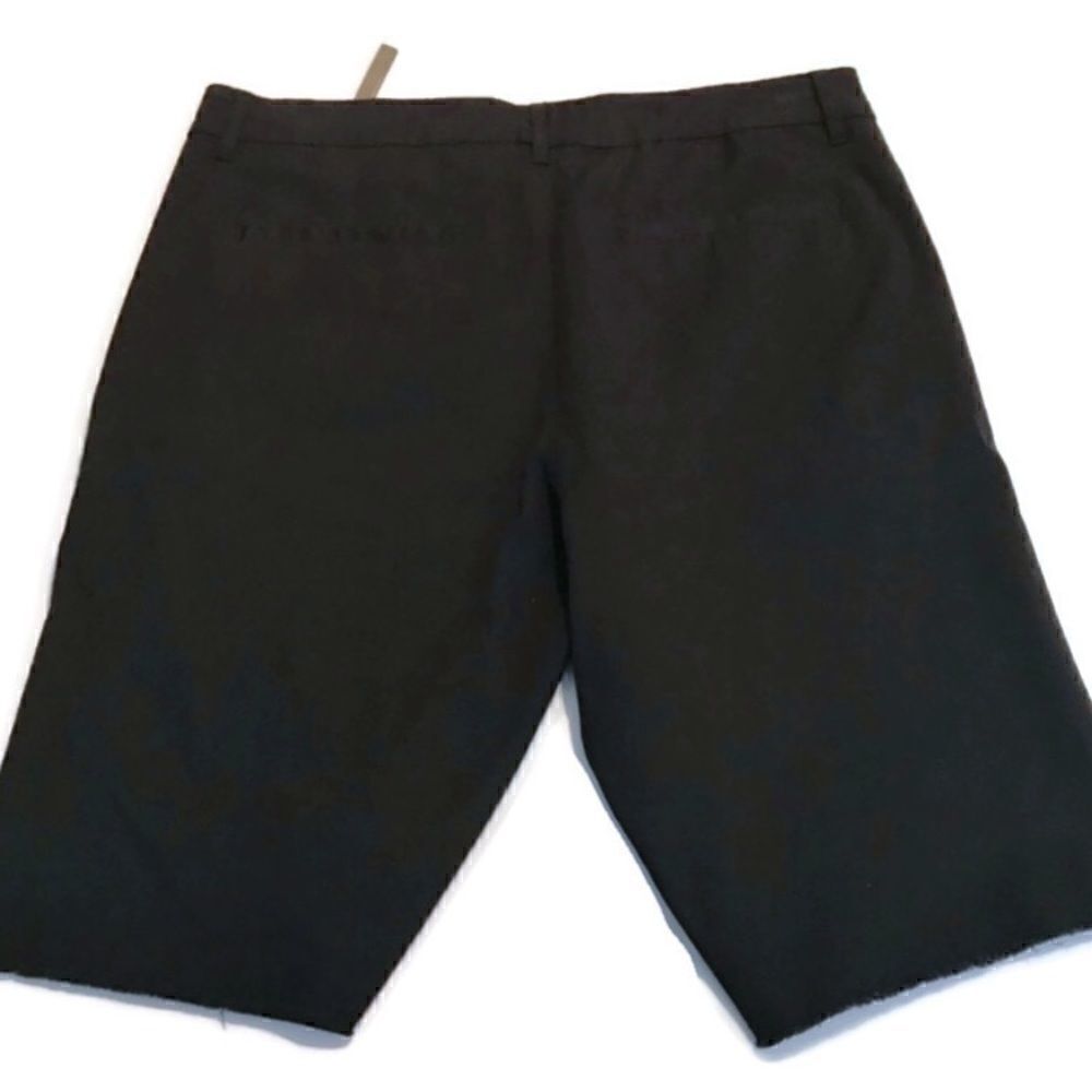 New! ASOS Black Shorts With Raw Hem Sz 32 - Picture 2 of 8